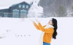 对面女孩看过来歌词